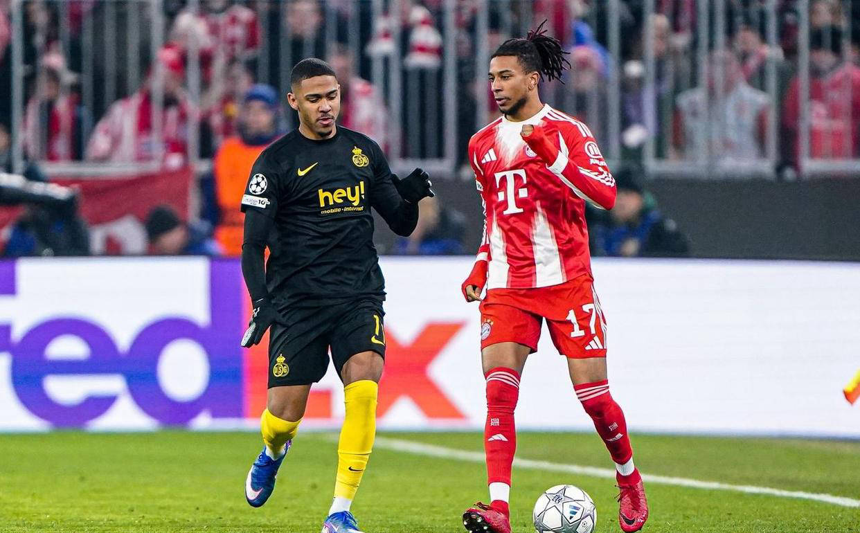 太离谱！凯恩灵动直塞，迪亚斯精准助攻，奥利塞门前近距离空砍绝佳机会